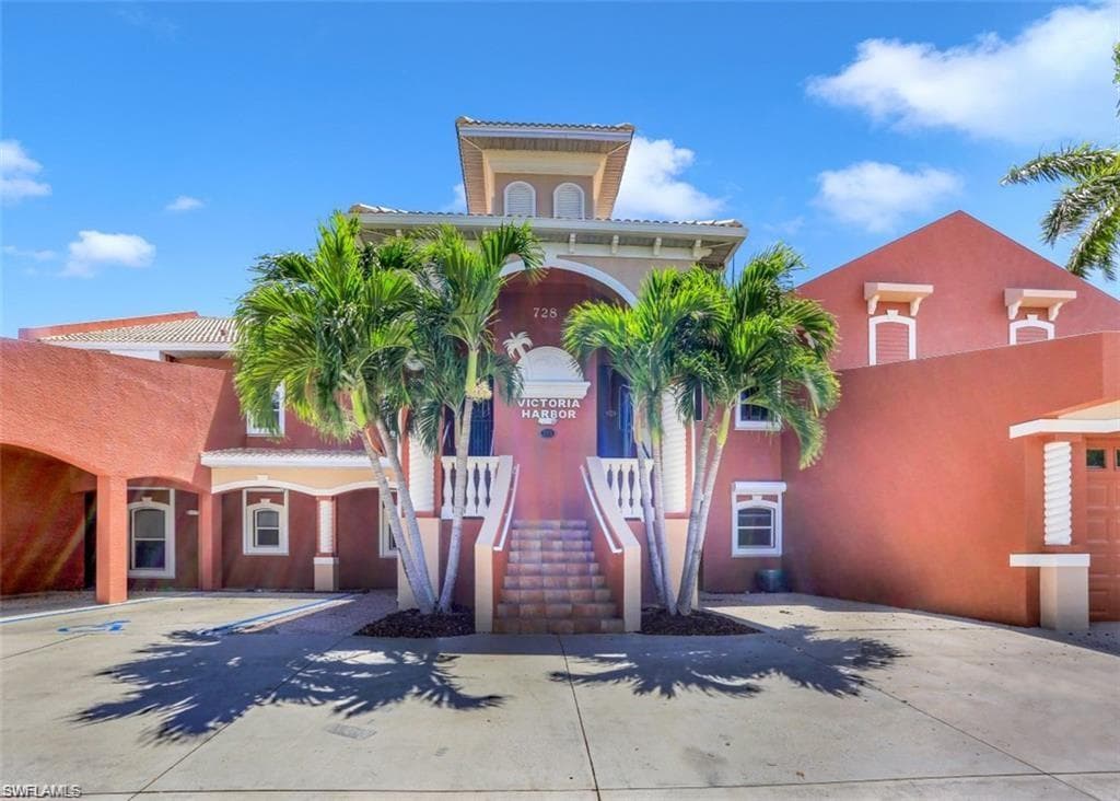 728 Victoria DR 102 CAPE CORAL, FL 33904
