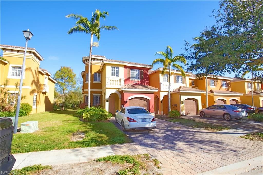 10190 Tin Maple DR 127 ESTERO, FL 33928