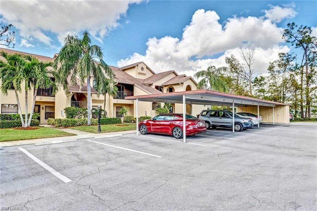 182 Fox Glen DR 2-182 NAPLES, FL 34104