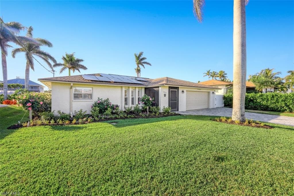 422 San Juan AVE NAPLES, FL 34113