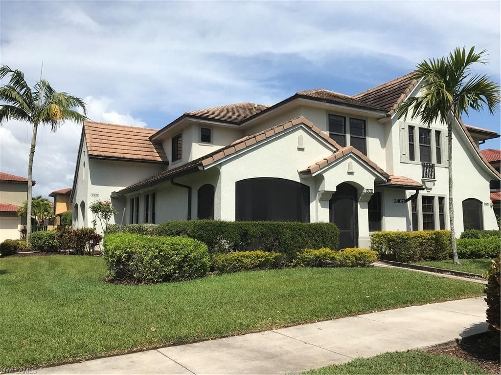 1407 Santiago CIR 1301 NAPLES, FL 34113