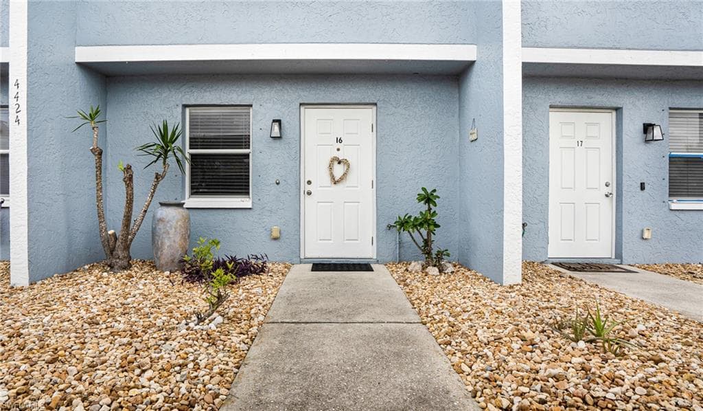 4424 SW 8TH PL 16 CAPE CORAL, FL 33991
