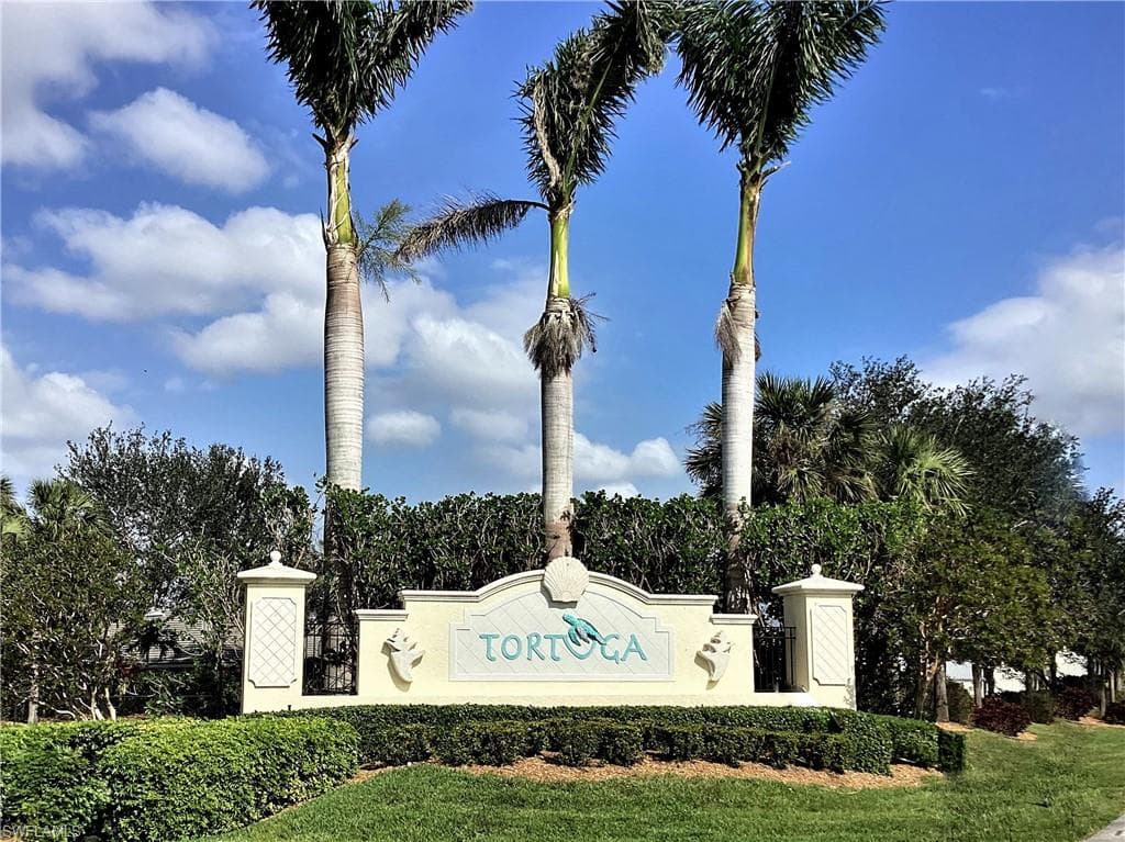 9951 Periwinkle Preserve LN 103 FORT MYERS, FL 33919