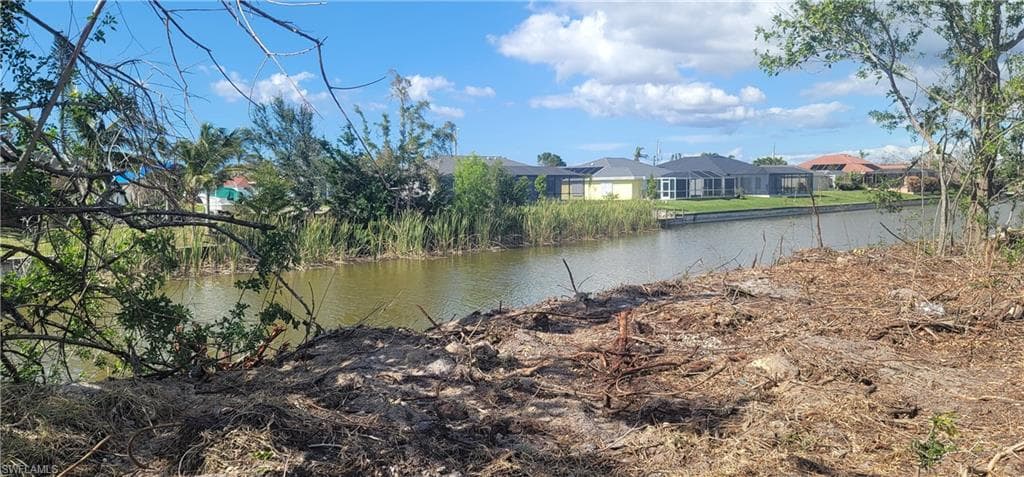 3530 SW 11th PL CAPE CORAL, FL 33914