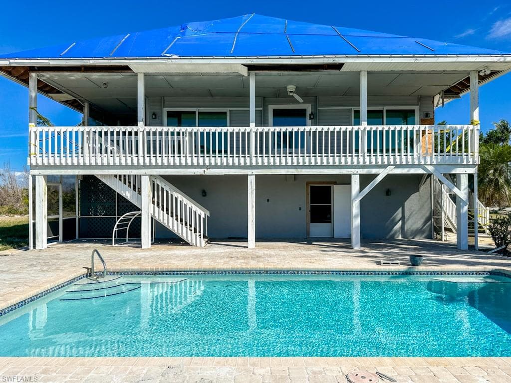 562 Lake Murex CIR SANIBEL, FL 33957