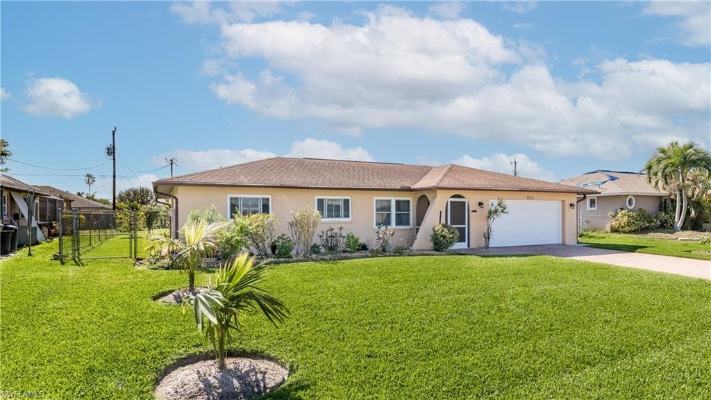 1124 SE 33rd ST CAPE CORAL, FL 33904