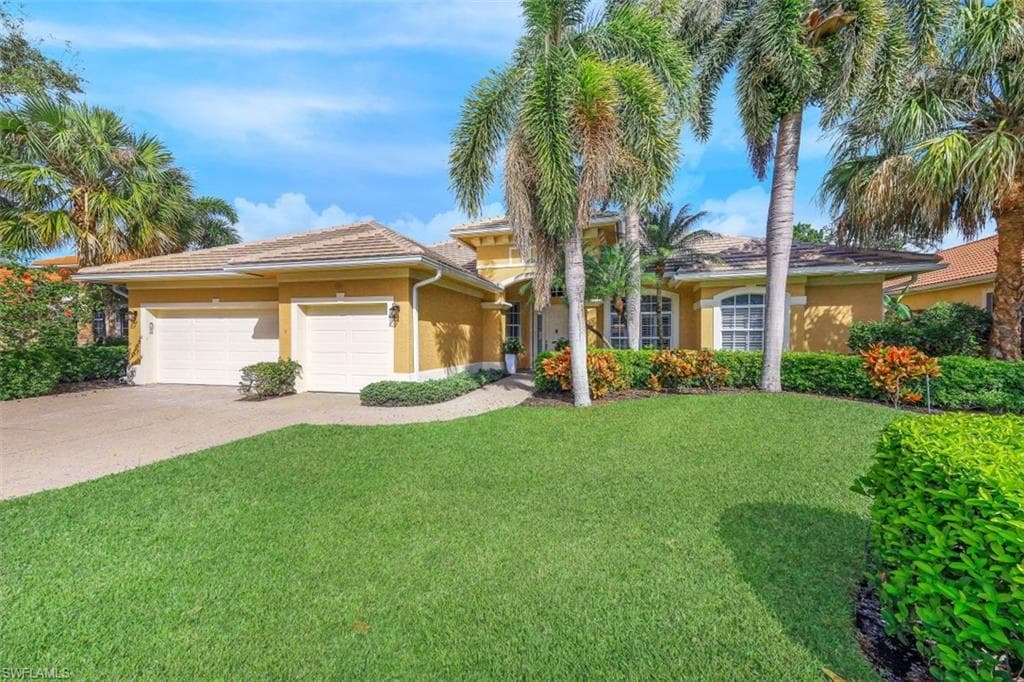 4899 Rustic Oaks CIR NAPLES, FL 34105