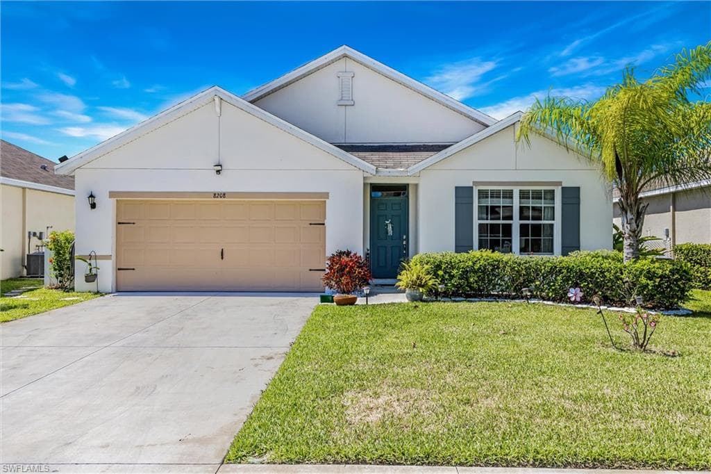 8208 Gopher Tortoise TRL LEHIGH ACRES, FL 33972