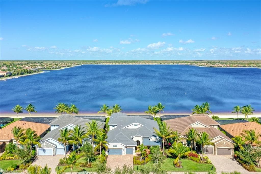 9067 Breakwater DR NAPLES, FL 34120