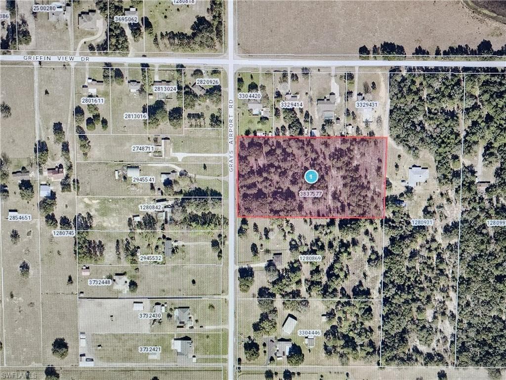 GRAYS AIRPORT RD LADY LAKE, FL 32159