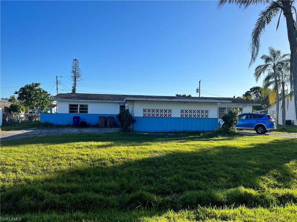 156 Charles ST FORT MYERS, FL 33905