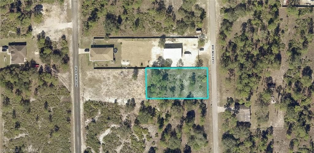 1615 Clayton AVE LEHIGH ACRES, FL 33972