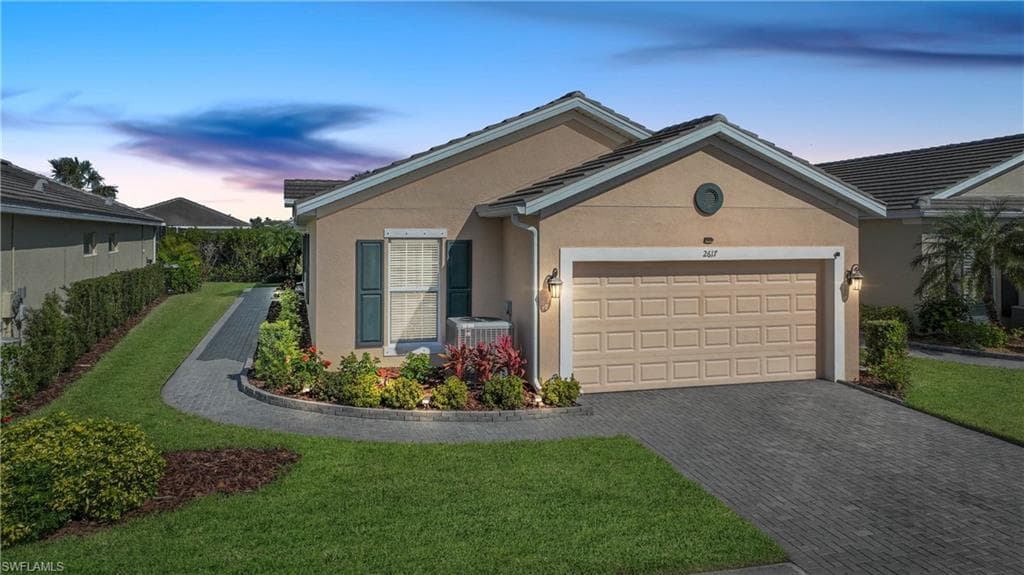 2617 Vareo CT CAPE CORAL, FL 33991