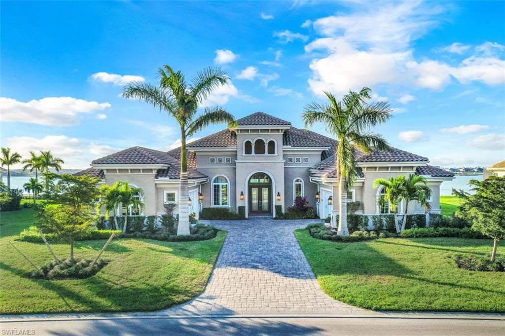 18540 Blue Eye LOOP FORT MYERS, FL 33913