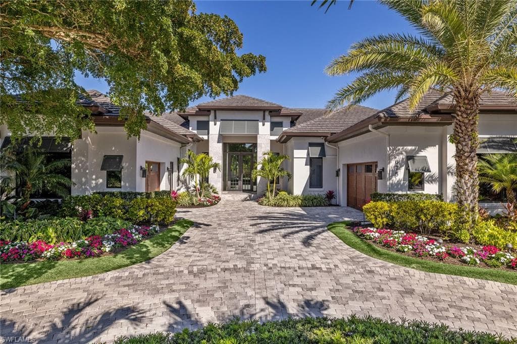 675 Anchor Rode DR NAPLES, FL 34103