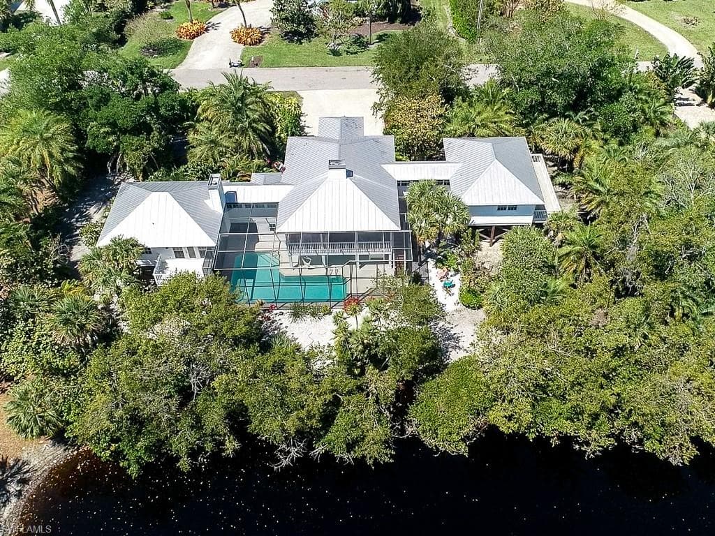9484 Peaceful DR SANIBEL, FL 33957