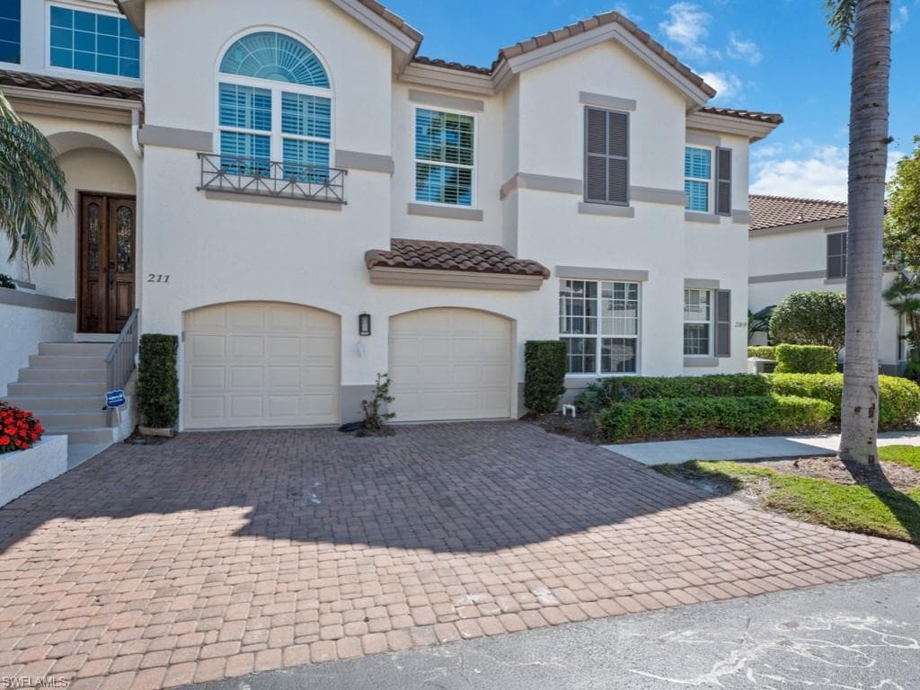209 Colonade CIR 1901 NAPLES, FL 34103