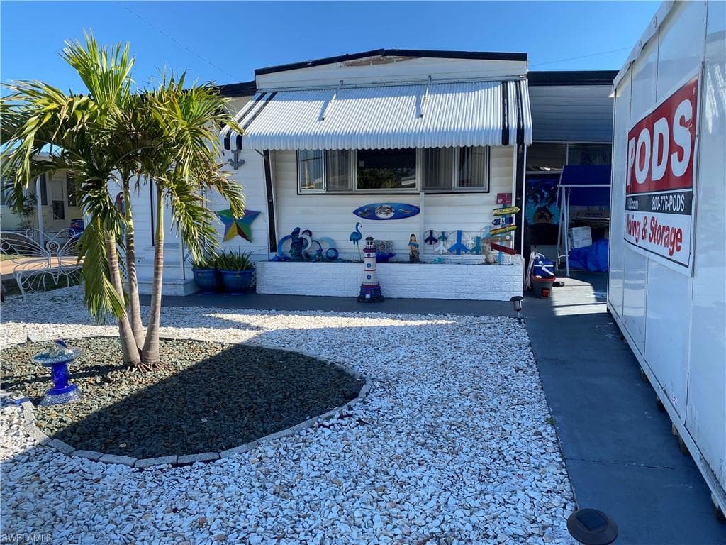 174 Overland TRL NORTH FORT MYERS, FL 33917