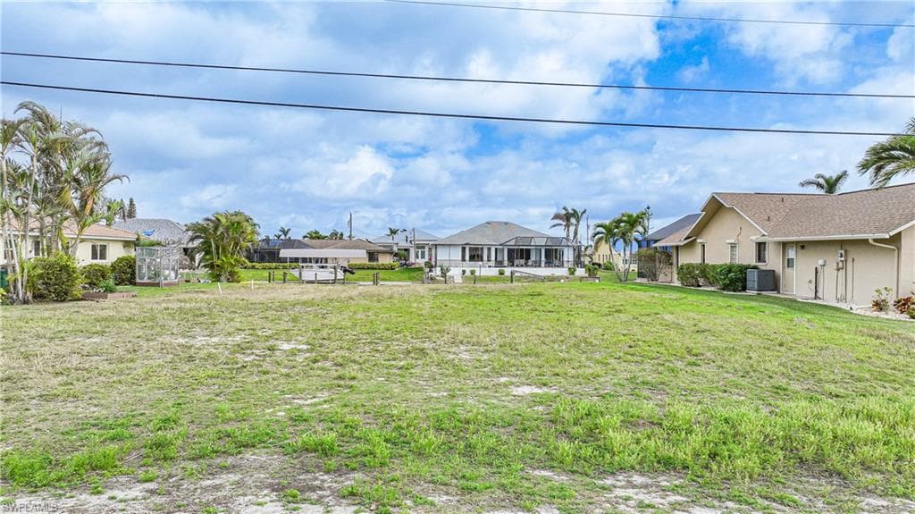 5021 SW 11th AVE CAPE CORAL, FL 33914