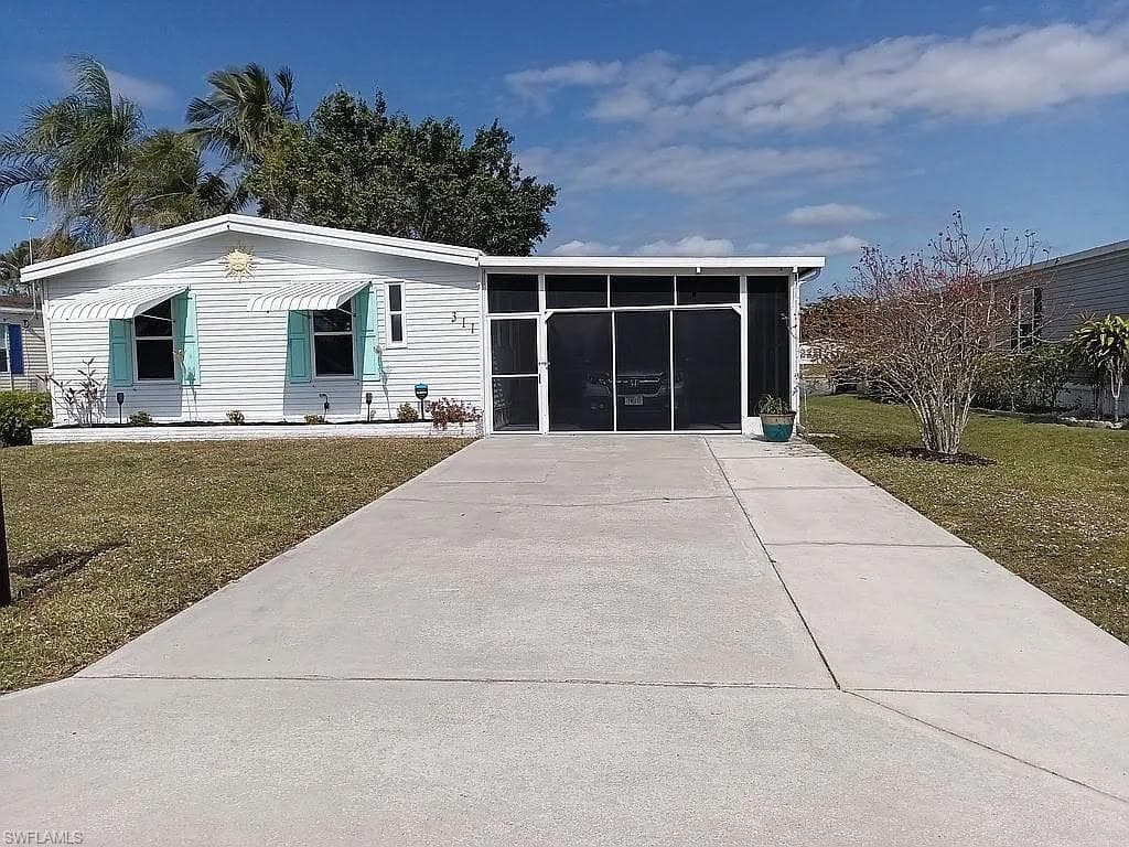 311 Riverwood RD NAPLES, FL 34114