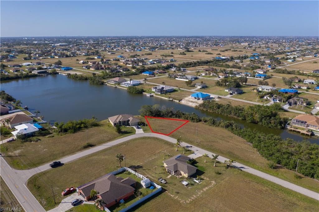 1902 NE 23rd PL CAPE CORAL, FL 33909