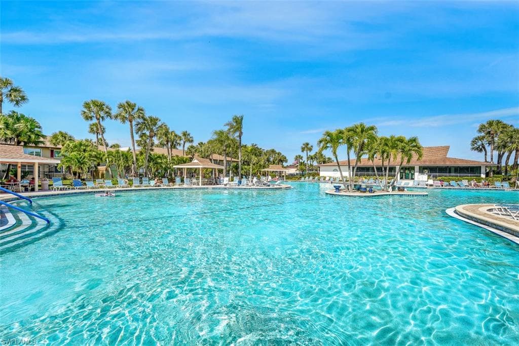 4039 Northlight DR NAPLES, FL 34112