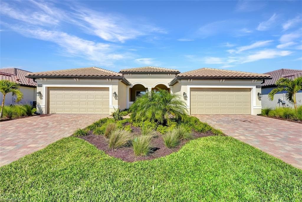 12370 Canal Grande DR FORT MYERS, FL 33913