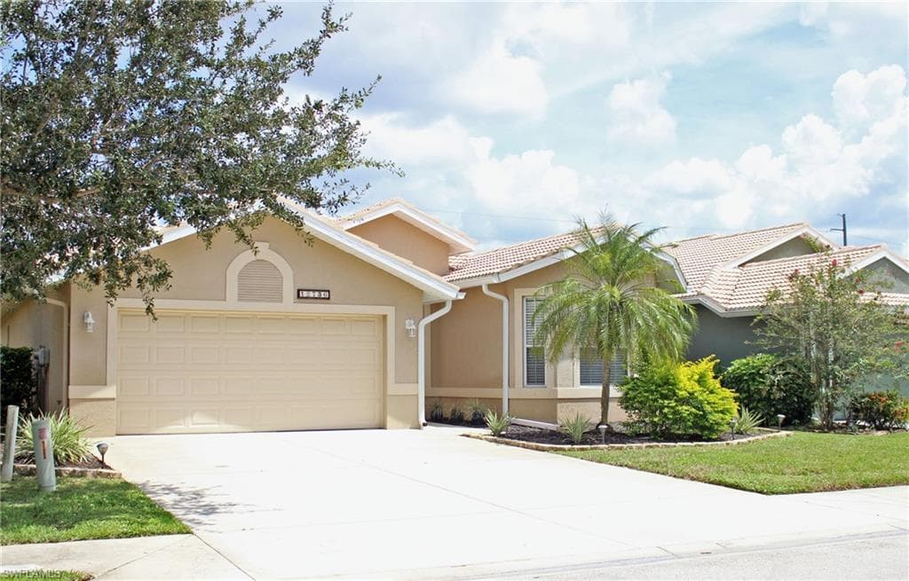 12736 Ivory Stone LOOP FORT MYERS, FL 33913