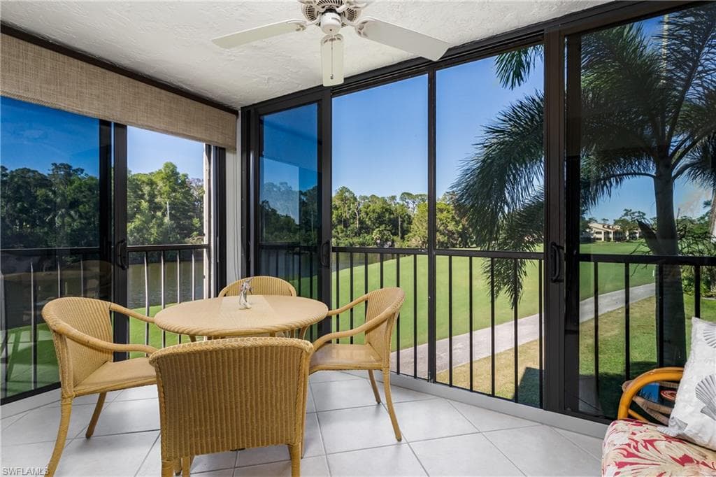 228 Fox Glen DR 3207 NAPLES, FL 34119