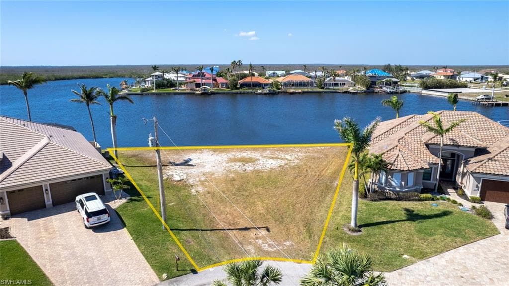 4115 NW 11th ST CAPE CORAL, FL 33993