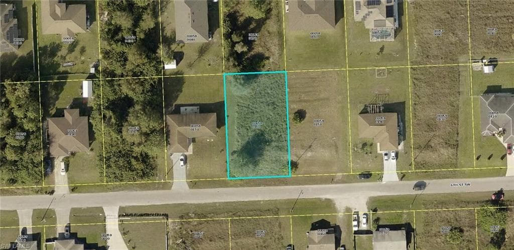 3910 6th ST SW LEHIGH ACRES, FL 33976
