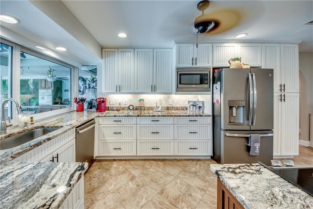 4428 SE 10th PL CAPE CORAL, FL 33904