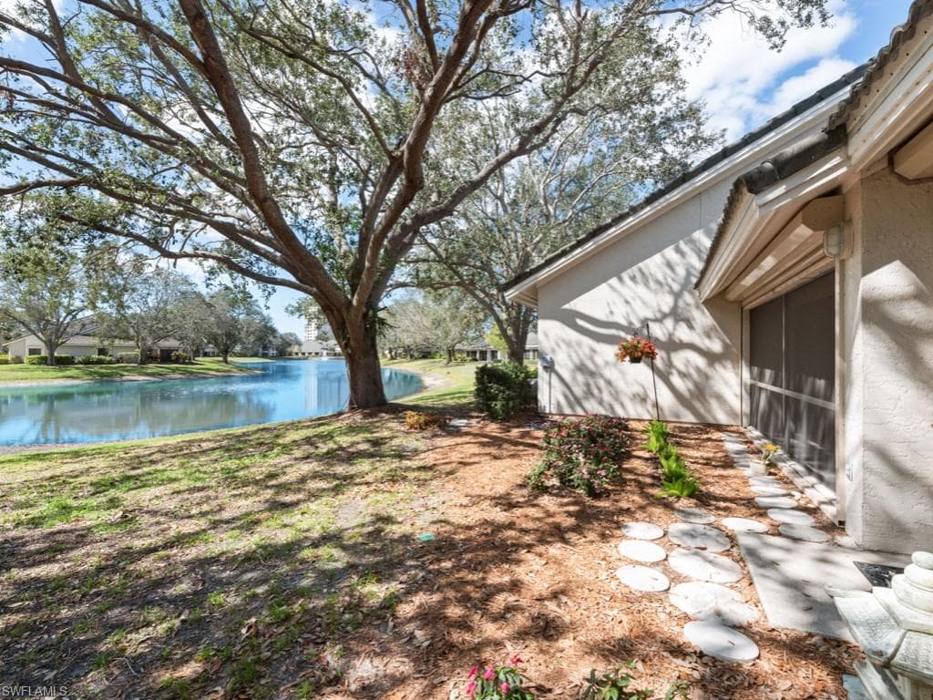 602 Arbor Lake DR 6-102 NAPLES, FL 34110