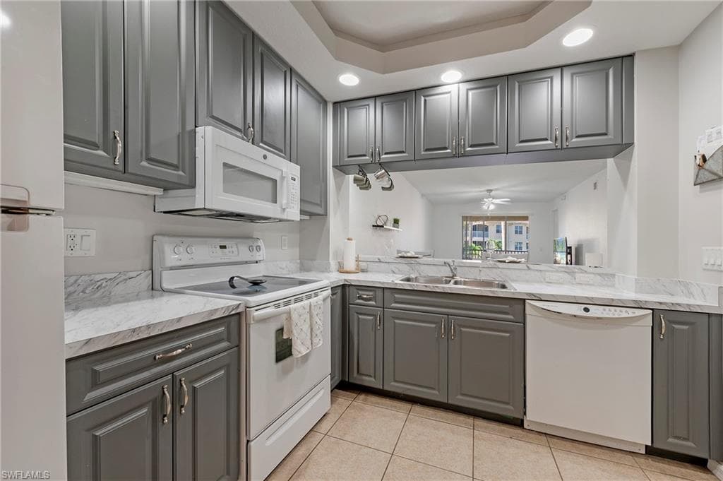 1129 Van Loon Commons CIR 203 CAPE CORAL, FL 33909