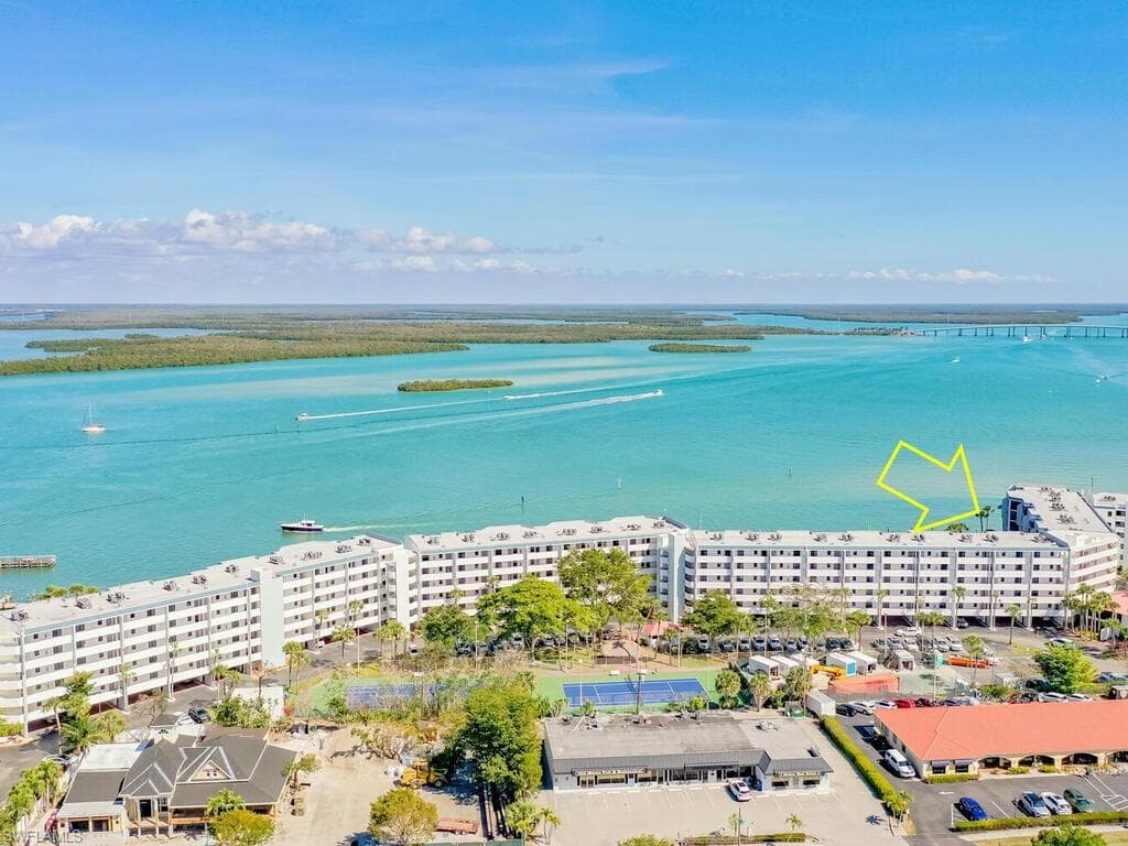 1085 Bald Eagle DR B201 MARCO ISLAND, FL 34145