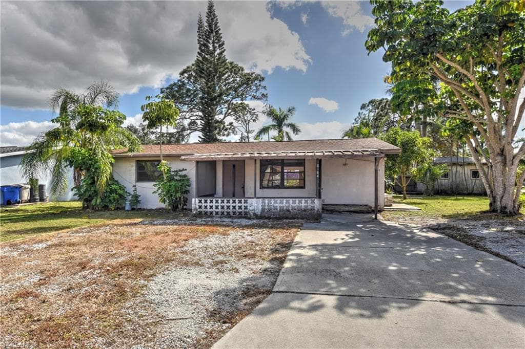 10164 Pennsylvania AVE BONITA SPRINGS, FL 34135