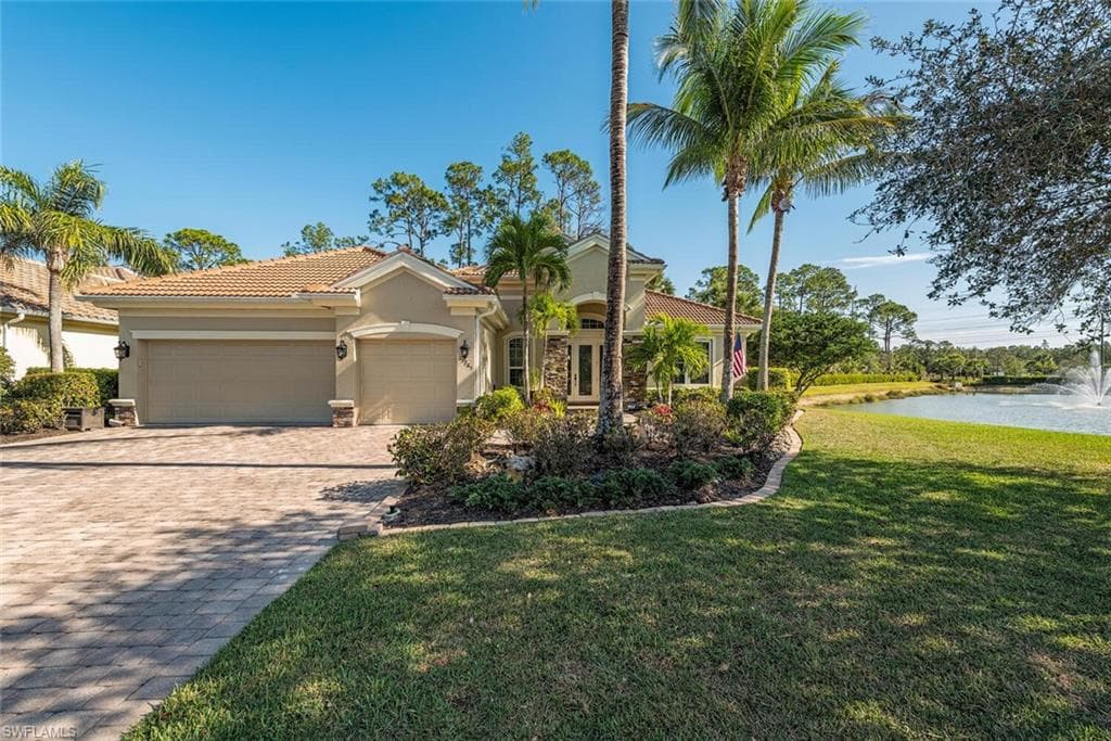 15785 Delasol LN NAPLES, FL 34110