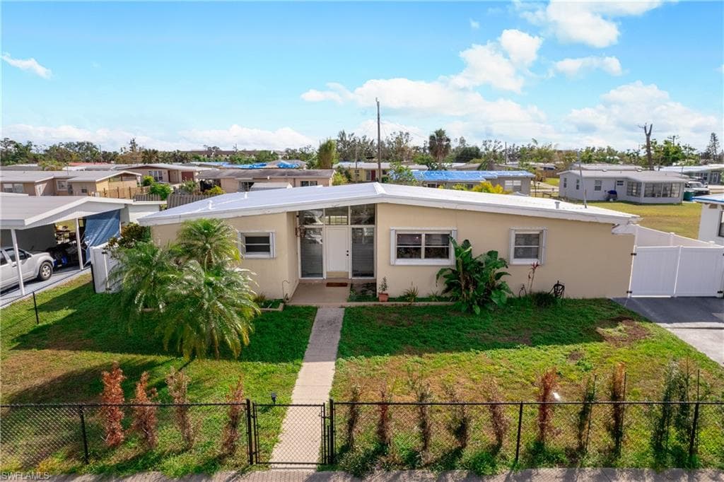 21283 Hepner AVE PORT CHARLOTTE, FL 33952