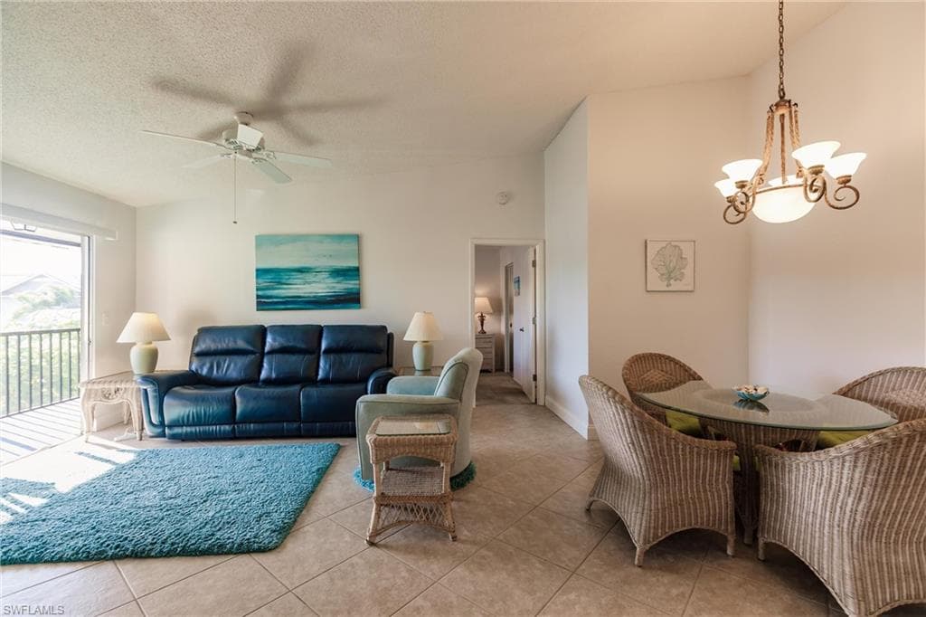 8090 S Woods CIR 13 FORT MYERS, FL 33919
