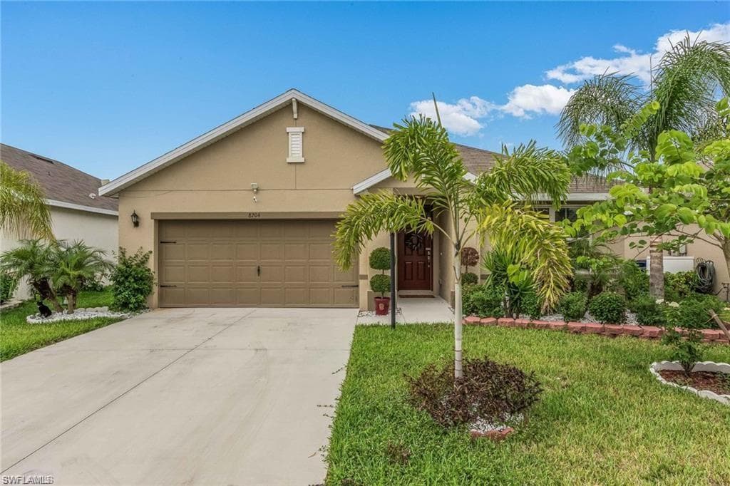 8204 Gopher Tortoise TRL LEHIGH ACRES, FL 33972