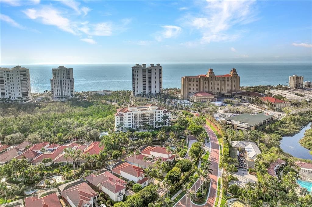 8960 Bay Colony DR 1202 NAPLES, FL 34108