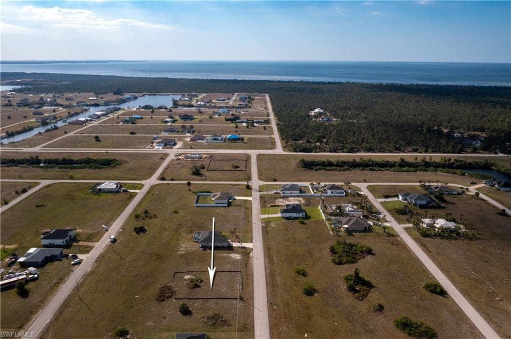 3902 NW 40th LN CAPE CORAL, FL 33993