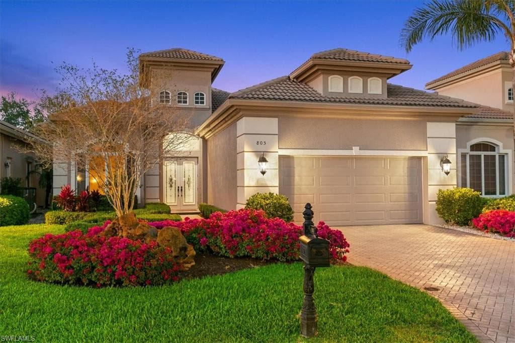 805 Villa Florenza DR NAPLES, FL 34119