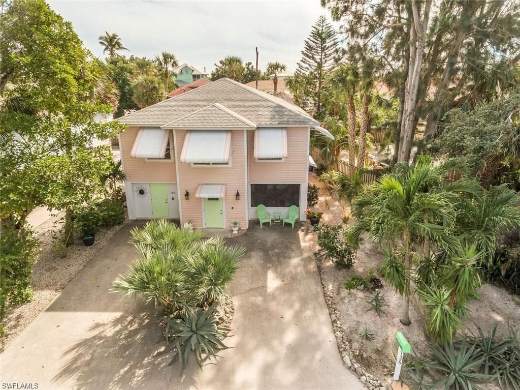 126 Madison CT FORT MYERS BEACH, FL 33931