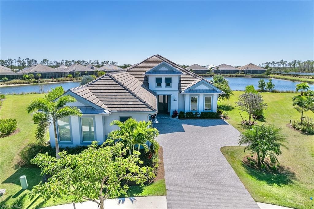 6124 Rodney Bay LN NAPLES, FL 34113