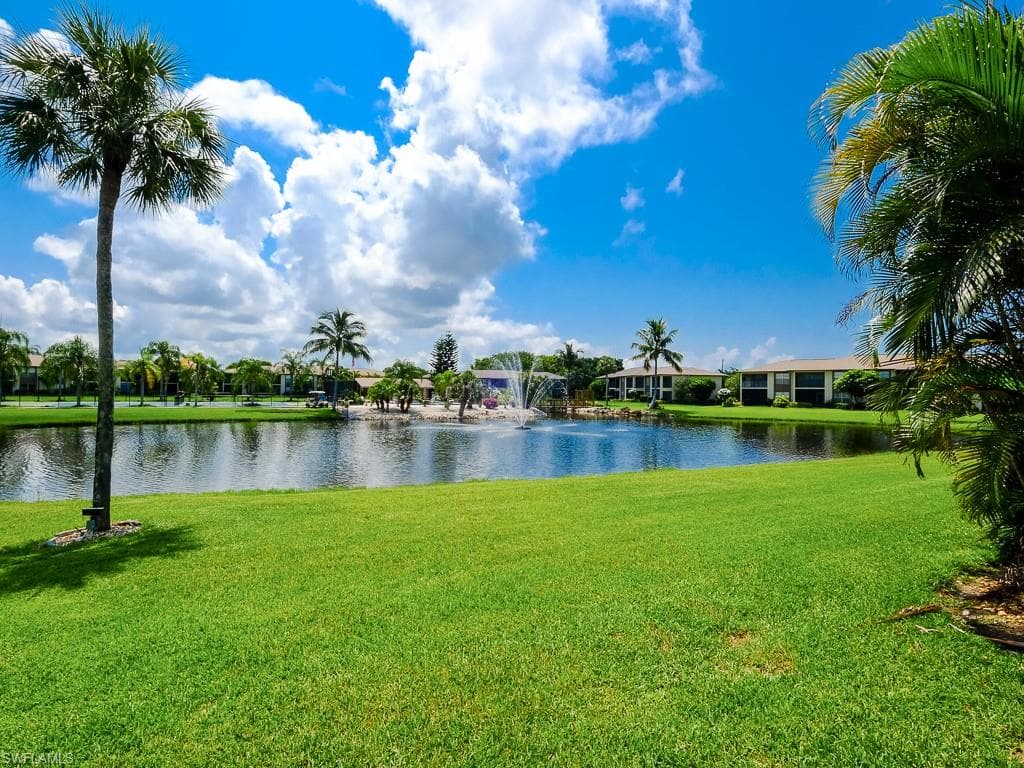 16007 Davis RD 612 FORT MYERS, FL 33908