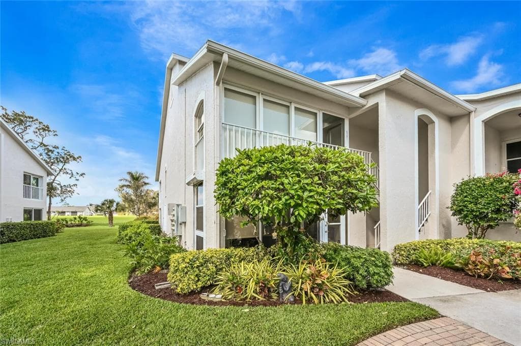 433 Country Hollow CT W C101 NAPLES, FL 34104