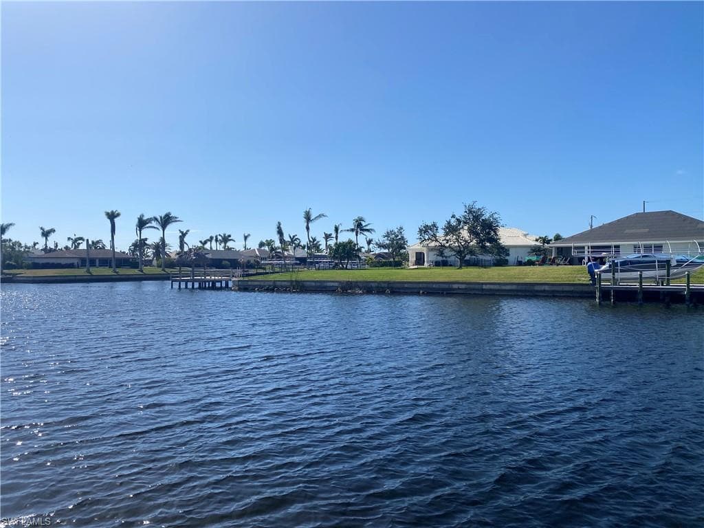 4012 SW 25th PL CAPE CORAL, FL 33914