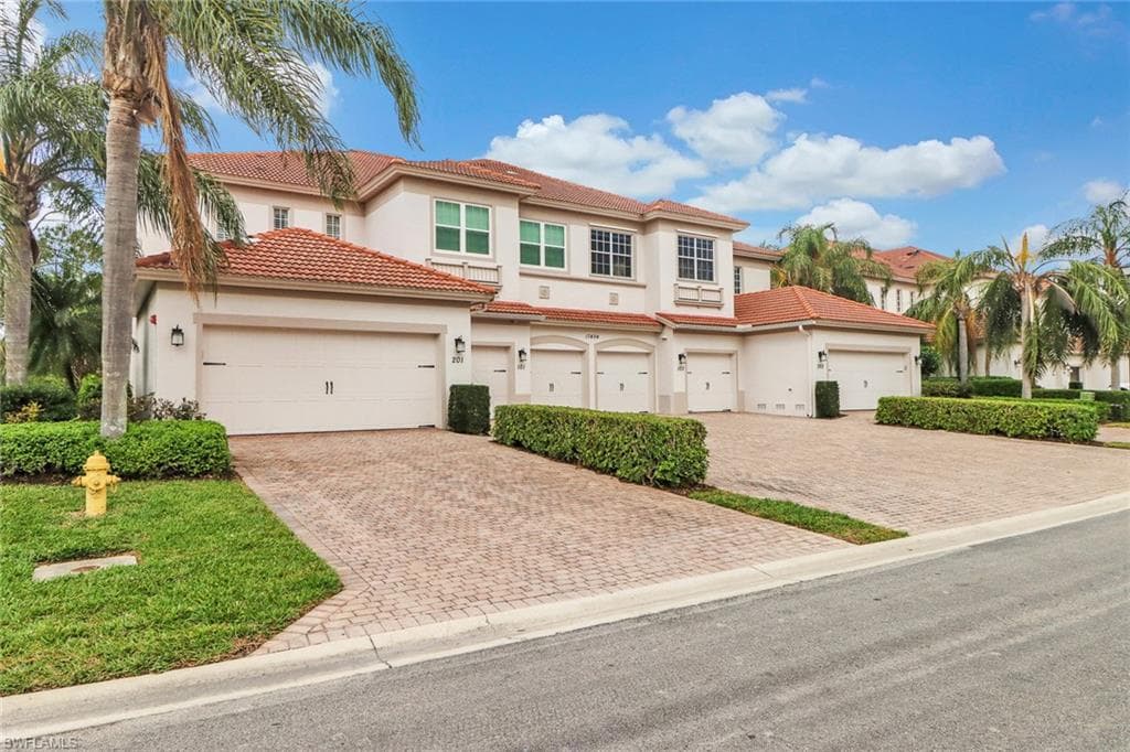 17503 Old Harmony DR 201 FORT MYERS, FL 33908
