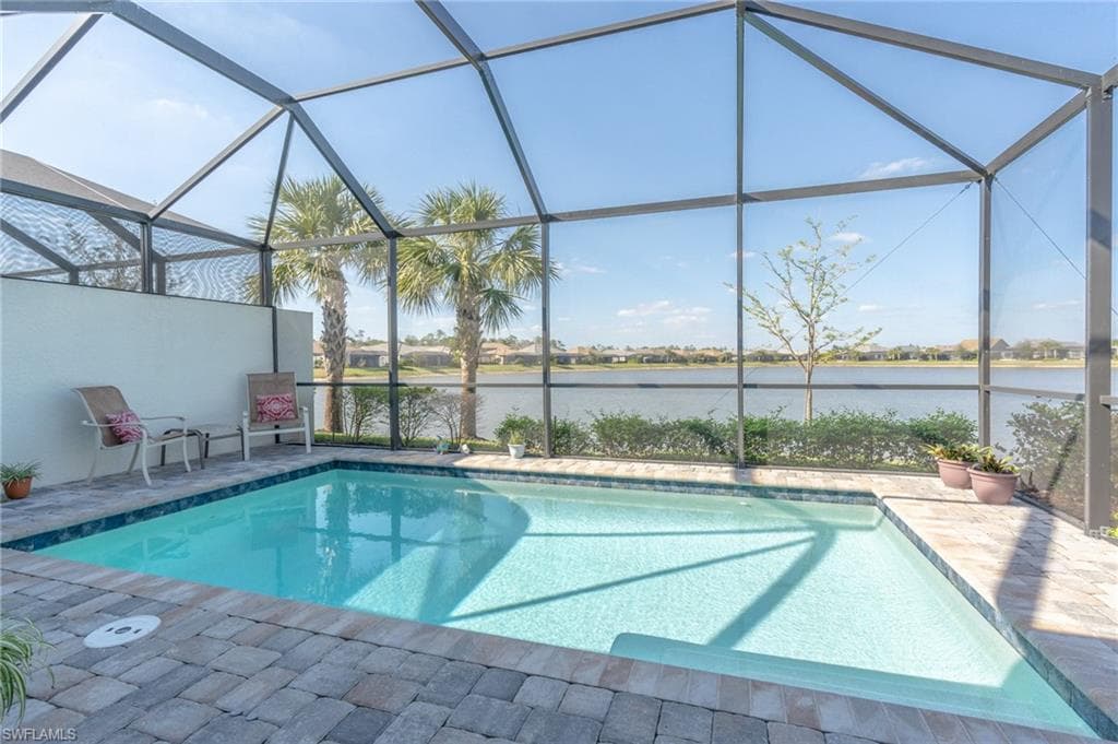 7801 Jacaranda LN NAPLES, FL 34114